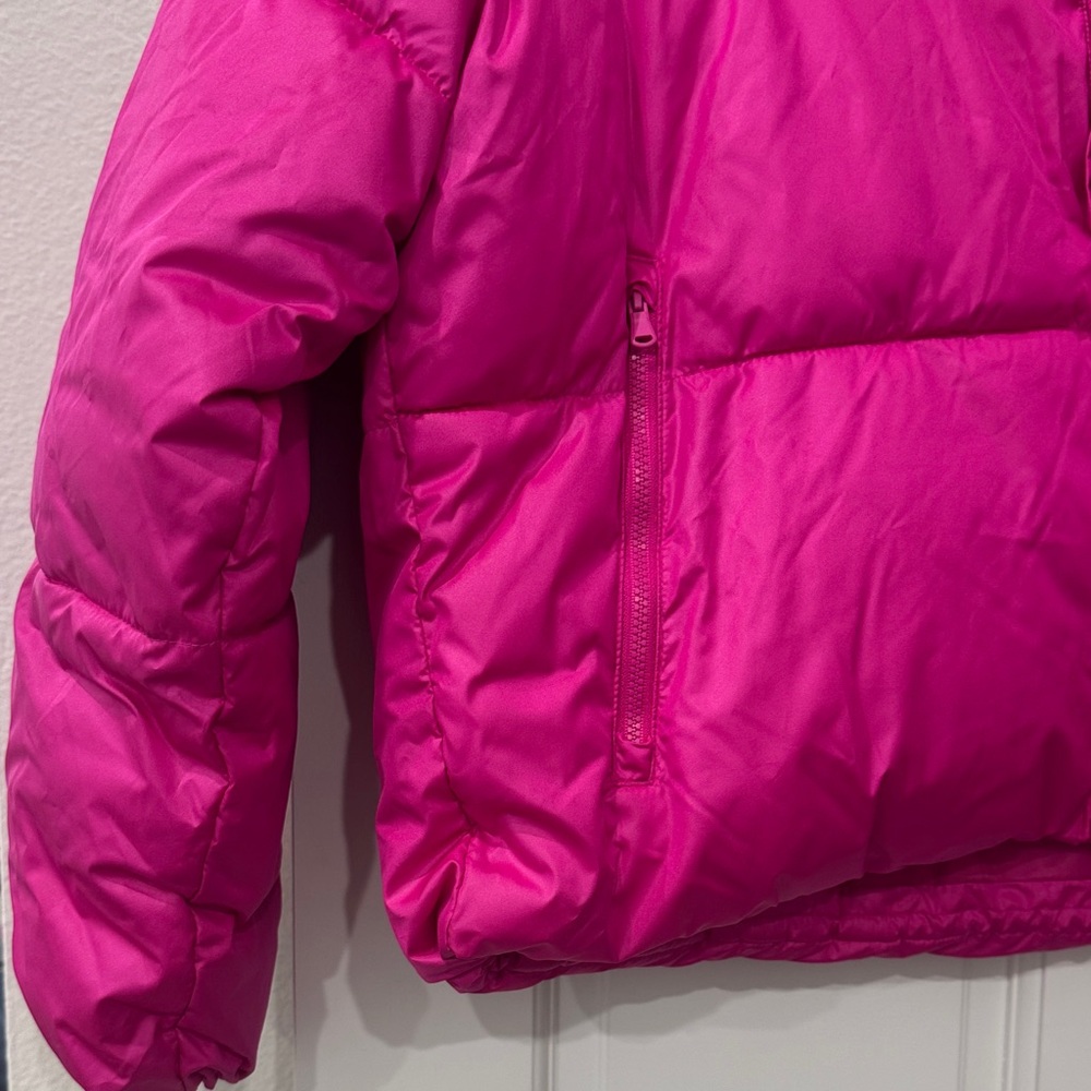 Old Navy Fuchsia Puffer Jacket Never Worn - Picture 3 of 4